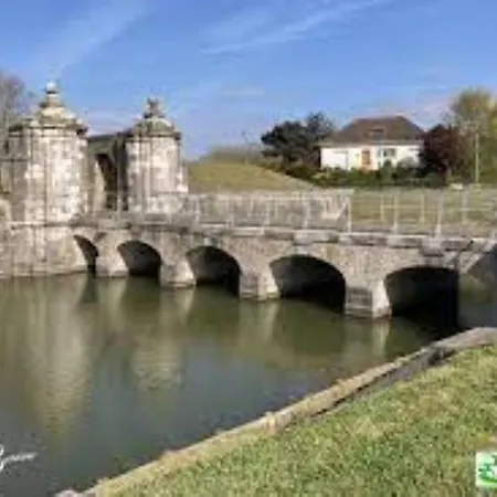 L'étoile De - Les Remparts * Gravelines
