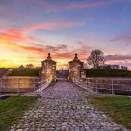 L'etoile De - Les Remparts